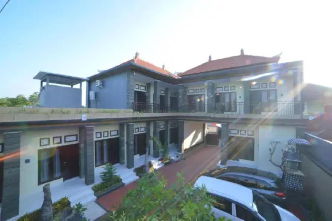 Kedunganan Oyo Flagship 91237 Ratu Guest House מראה חיצוני תמונה