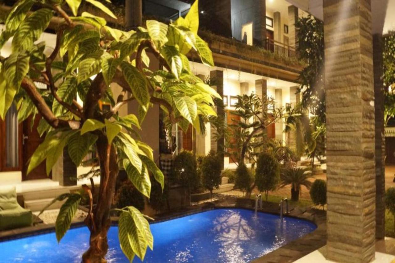 Kedunganan Oyo Flagship 91237 Ratu Guest House מראה חיצוני תמונה