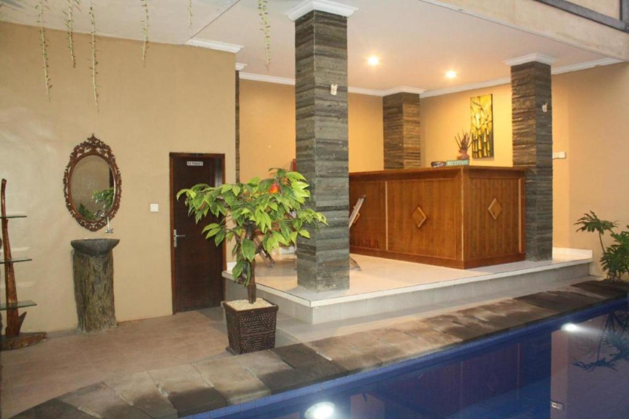 Kedunganan Oyo Flagship 91237 Ratu Guest House מראה חיצוני תמונה