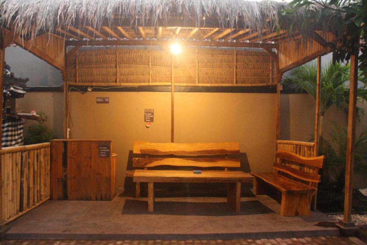 Kedunganan Oyo Flagship 91237 Ratu Guest House מראה חיצוני תמונה