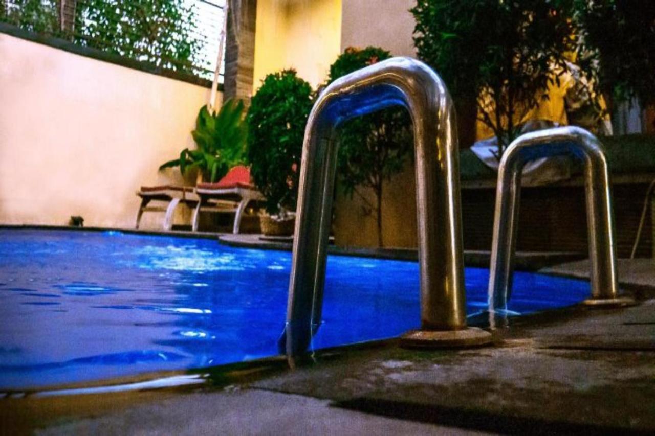 Kedunganan Oyo Flagship 91237 Ratu Guest House מראה חיצוני תמונה