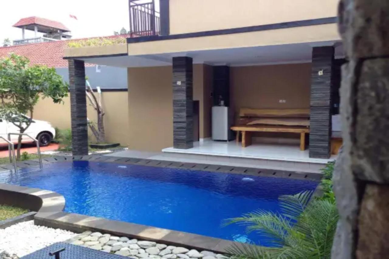 Kedunganan Oyo Flagship 91237 Ratu Guest House מראה חיצוני תמונה