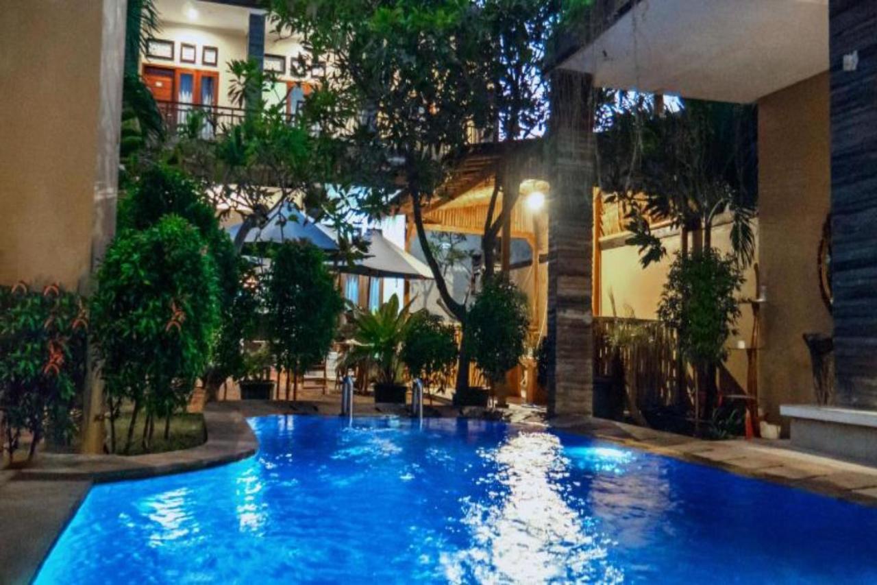 Kedunganan Oyo Flagship 91237 Ratu Guest House מראה חיצוני תמונה